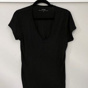 Vince Essential Pima Cotton V-Neck Tee